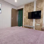 Paradiso 'в' 607 Large Luxury Апартамент