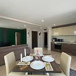 Paradiso 'в' 607 Large Luxury Апартамент