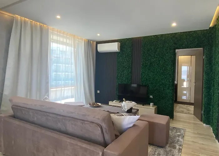 Paradiso 'в' 607 Large Luxury ネセバル