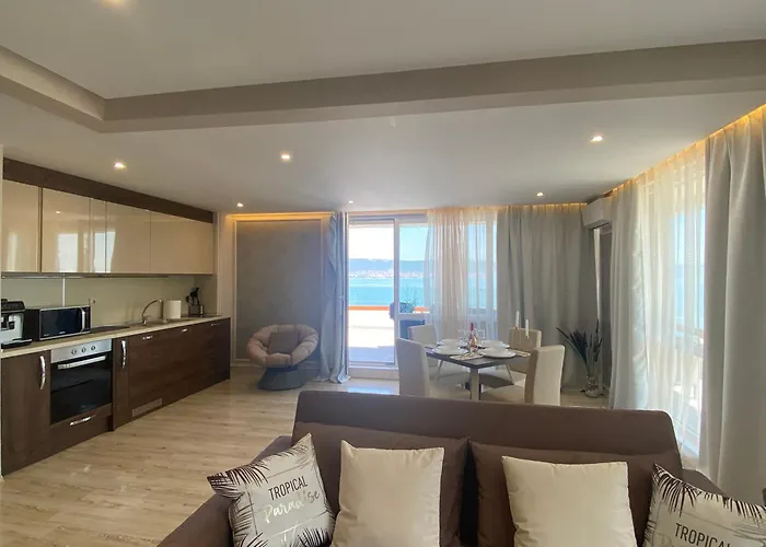 Paradiso 'в' 607 Large Luxury アパート