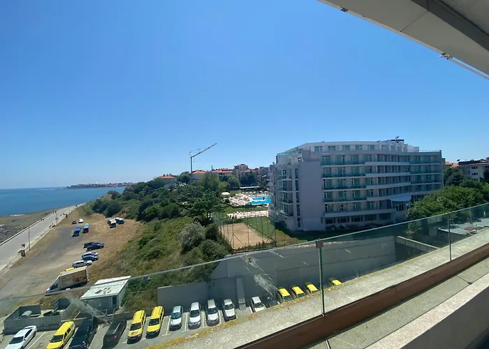 アパート Paradiso 'в' 607 Large Luxury ネセバル